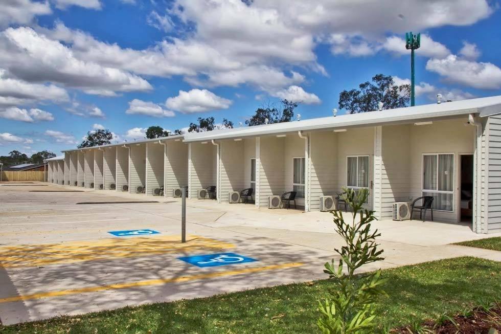 Kallangur Motel Екстер'єр фото